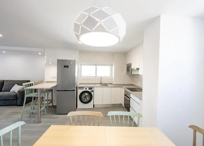 Apartamento Con Terraza A 1 Minuto De La Playa
